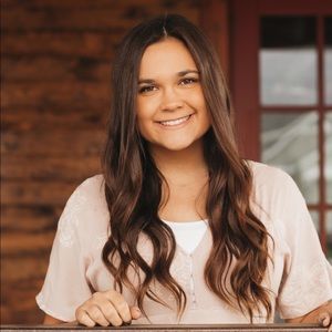 Meet your Posher, Erin